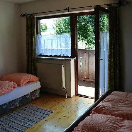 Jausenstation Vogelhutte לינה וארוחת בוקר *